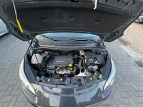 Opel Corsa (2015) thumbnail 23
