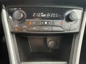 Suzuki S-Cross (2017) thumbnail 15