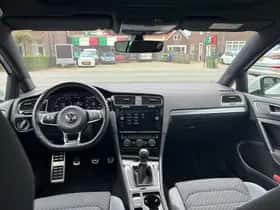 Volkswagen Golf (2018) thumbnail 13