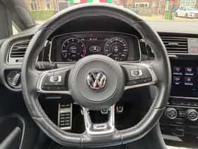 Volkswagen Golf (2018) thumbnail 14