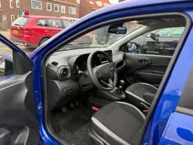 Hyundai i10 (2022) thumbnail 9