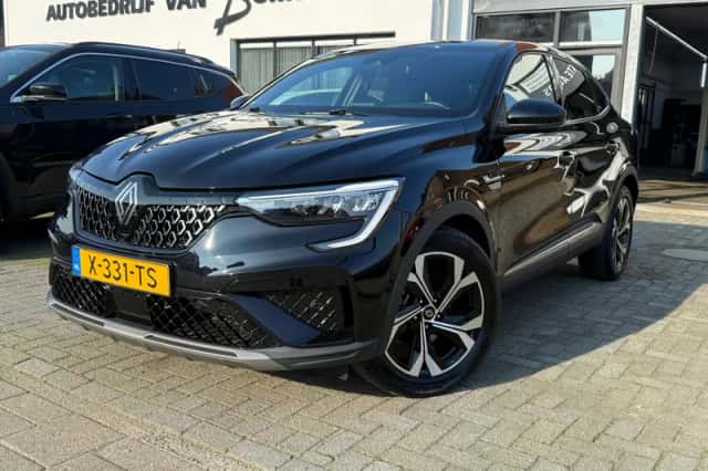 Renault Arkana (2024) thumbnail 1