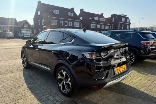 Renault Arkana (2024) thumbnail 4
