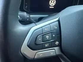 Volkswagen T-Roc (2022) thumbnail 14
