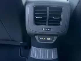 Volkswagen T-Roc (2022) thumbnail 23