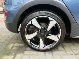 Ford Fiesta (2021) thumbnail 8