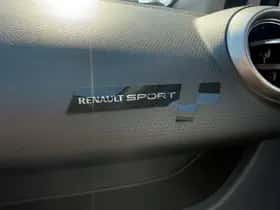 Renault Clio (2014) thumbnail 21