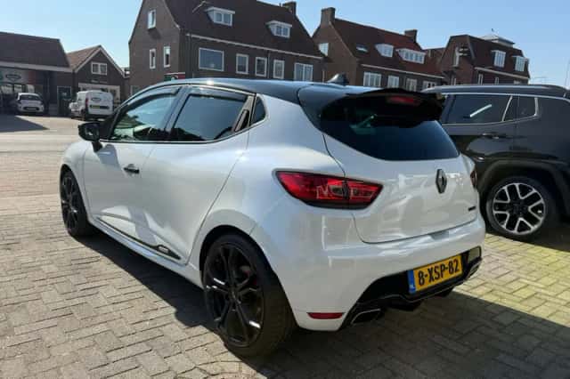 Renault Clio (2014) thumbnail 5