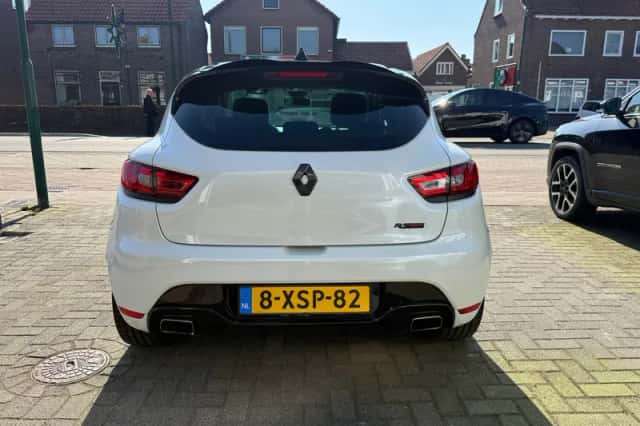 Renault Clio (2014) thumbnail 6