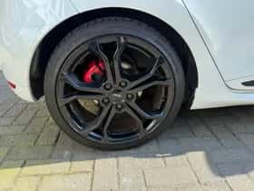 Renault Clio (2014) thumbnail 8