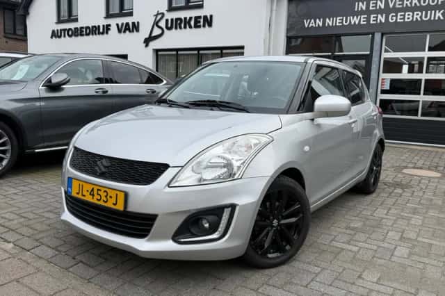 Suzuki Swift (2016) thumbnail 1