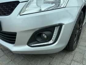 Suzuki Swift (2016) thumbnail 10