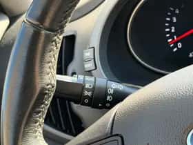 Kia Sportage (2015) thumbnail 18