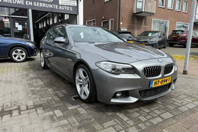 BMW 5-Serie (2016) thumbnail 3