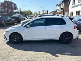Volkswagen Golf (2022) thumbnail 2