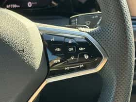 Volkswagen Golf (2022) thumbnail 16