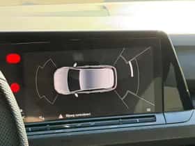 Volkswagen Golf (2022) thumbnail 24