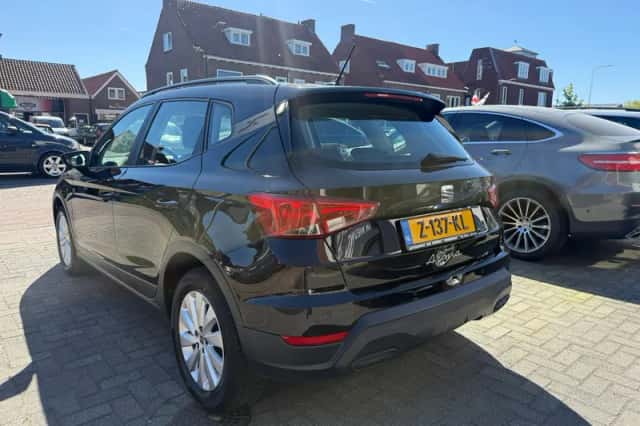SEAT Arona (2024) thumbnail 5