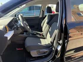 SEAT Arona (2024) thumbnail 9