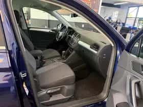 Volkswagen Tiguan (2017) thumbnail 24