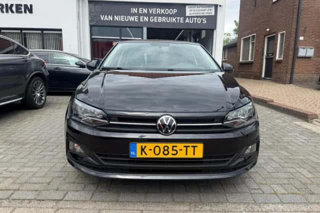 Volkswagen Polo (2021) thumbnail 2