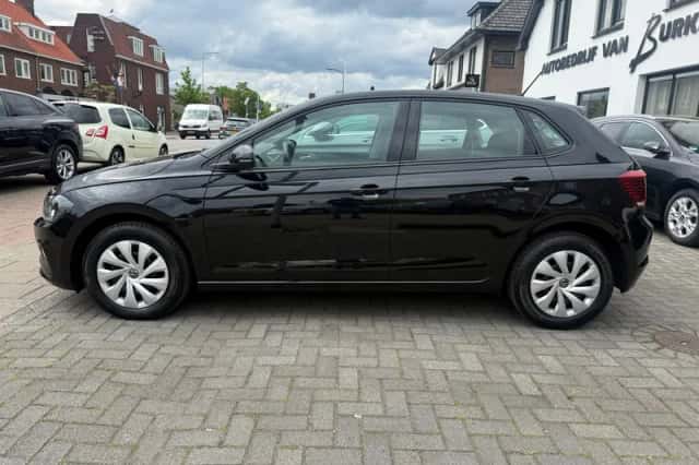 Volkswagen Polo (2021) thumbnail 4