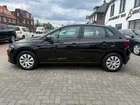 Volkswagen Polo (2021) thumbnail 4