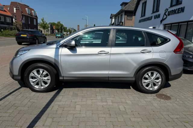 Honda CR-V (2015) thumbnail 4