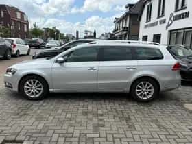 Volkswagen Passat (2011) thumbnail 4
