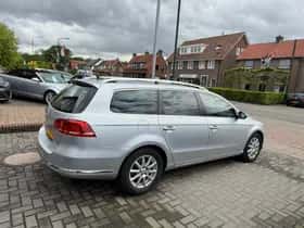 Volkswagen Passat (2011) thumbnail 7