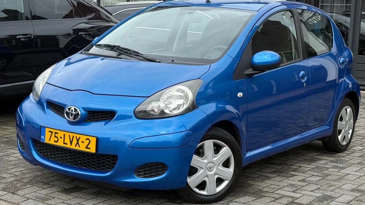 Toyota Aygo (2010) — foto 1