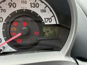 Toyota Aygo (2010) thumbnail 11