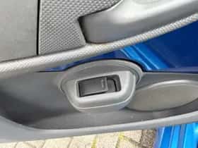 Toyota Aygo (2010) thumbnail 10
