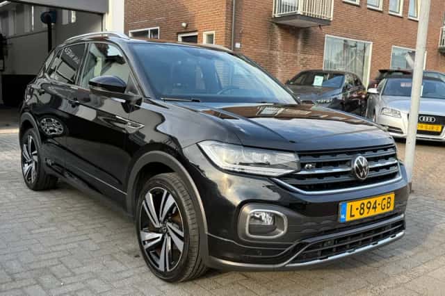 Volkswagen T-Cross (2021) thumbnail 3