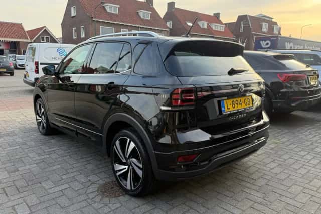 Volkswagen T-Cross (2021) thumbnail 5