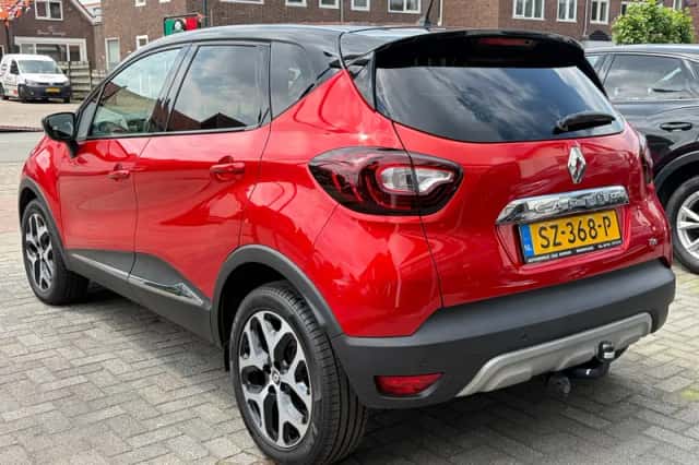 Renault Captur (2018) thumbnail 3
