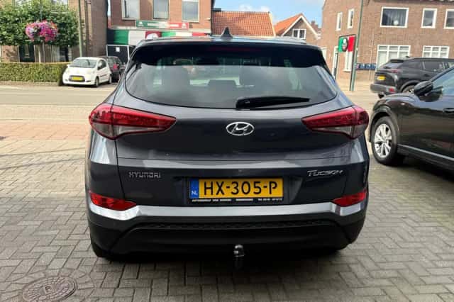 Hyundai Tucson (2016) thumbnail 6