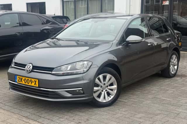 Volkswagen Golf (2019) thumbnail 1
