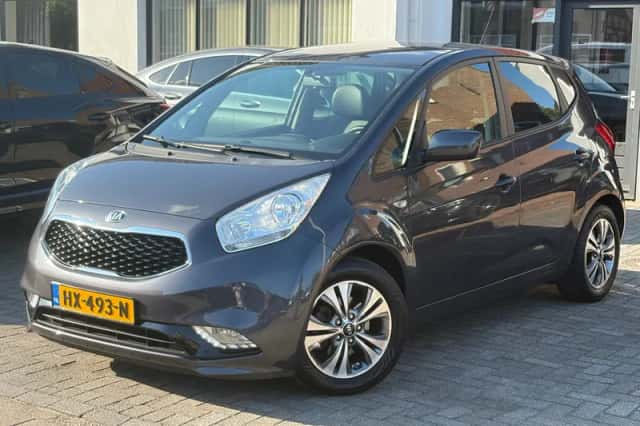 Kia Venga (2016) thumbnail 1