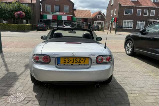 Mazda MX-5 (2009) thumbnail 6