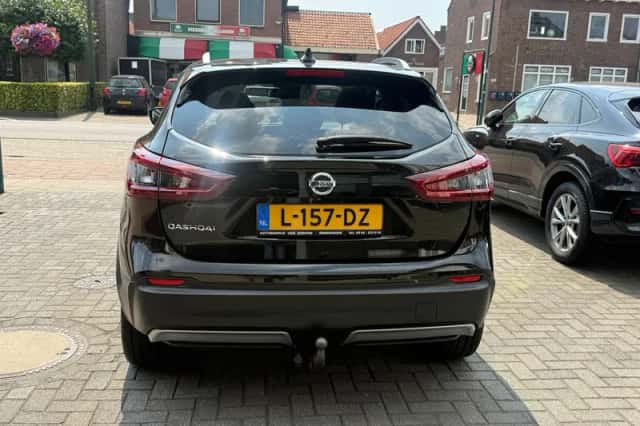 Nissan Qashqai (2021) thumbnail 6