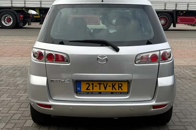 Mazda 2 (2007) thumbnail 4