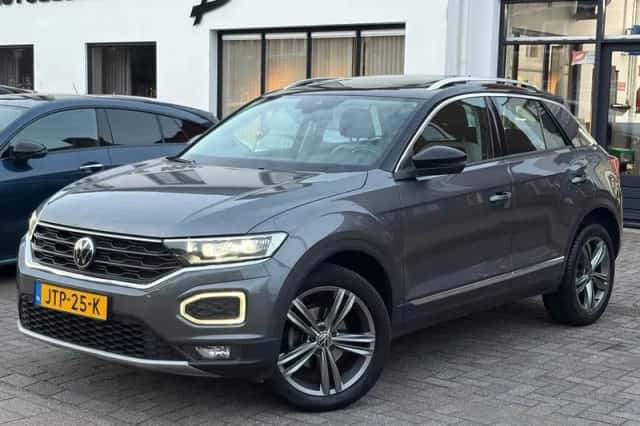 Volkswagen T-Roc (2020) thumbnail 1