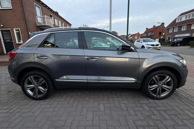 Volkswagen T-Roc (2020) thumbnail 6