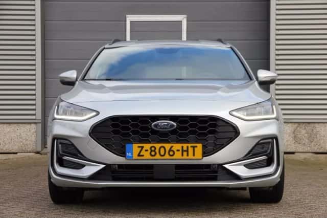 Ford Focus (2023) thumbnail 2