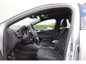 Ford Focus (2023) thumbnail 15