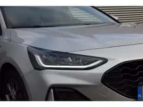 Ford Focus (2023) thumbnail 4