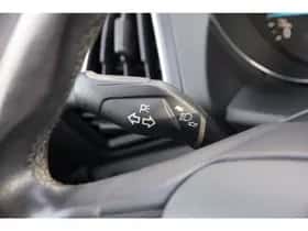 Ford C-Max (2017) thumbnail 21
