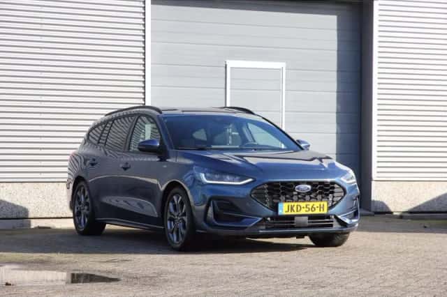 Ford Focus (2025) thumbnail 3