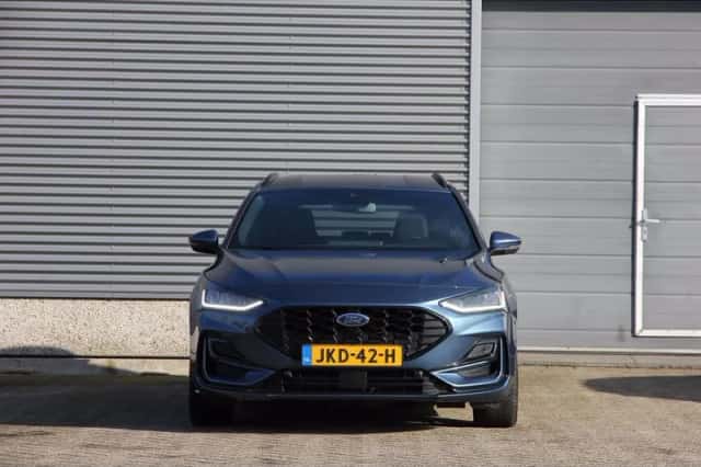 Ford Focus (2025) thumbnail 2